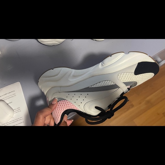 Dior size 39 . Worn once - Picture 3 of 3